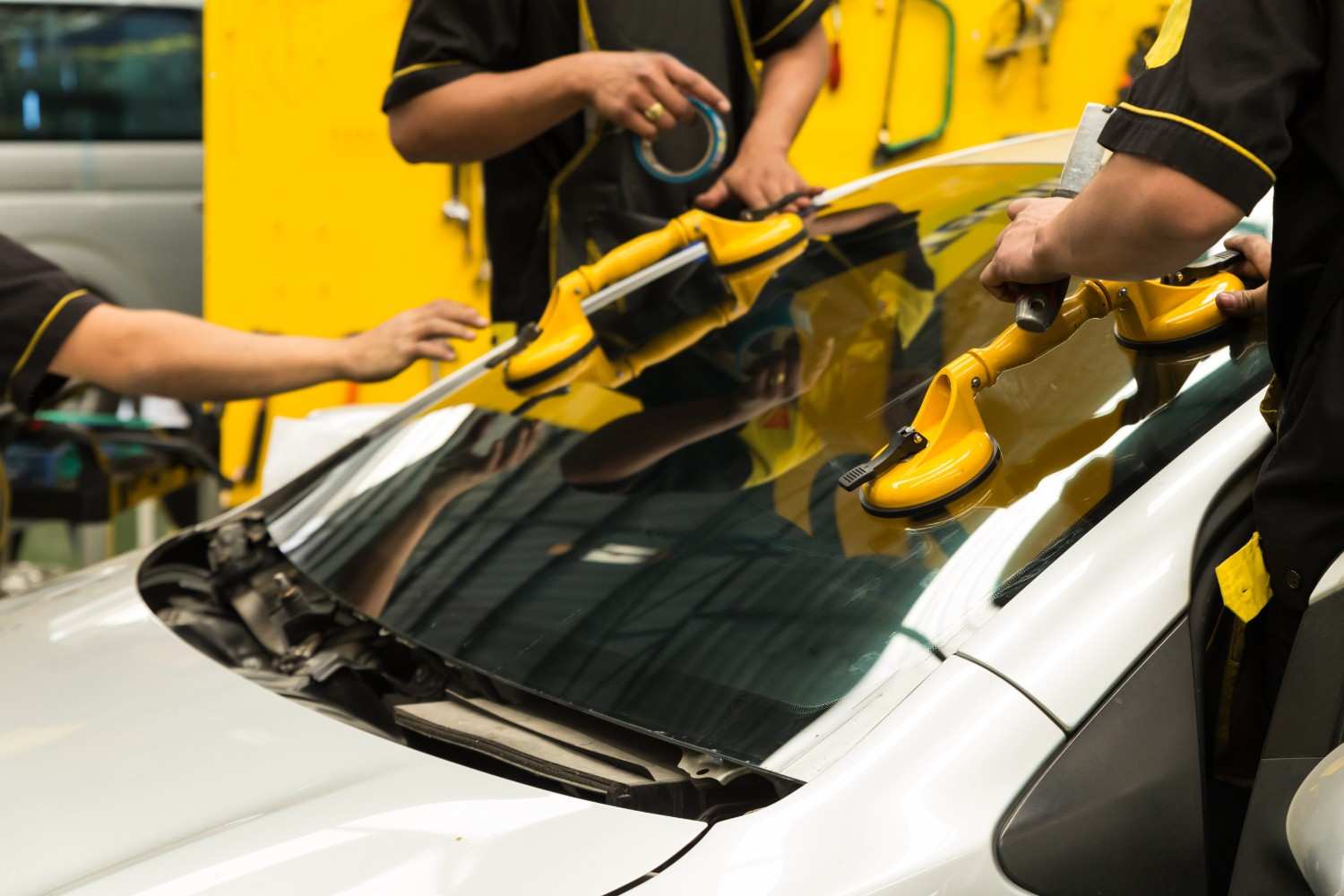 Auto Glass Repair Santa Ana CA Windshield Repair and Replacement Services by Anaheim Express Auto Glass