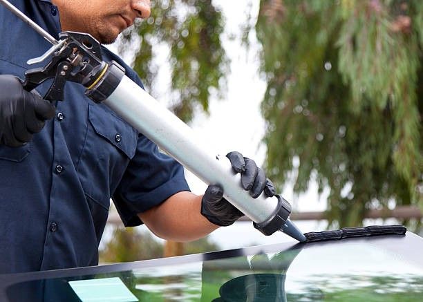Why Should You Choose Auto Glass Repair & Windshield Replacement with Us?